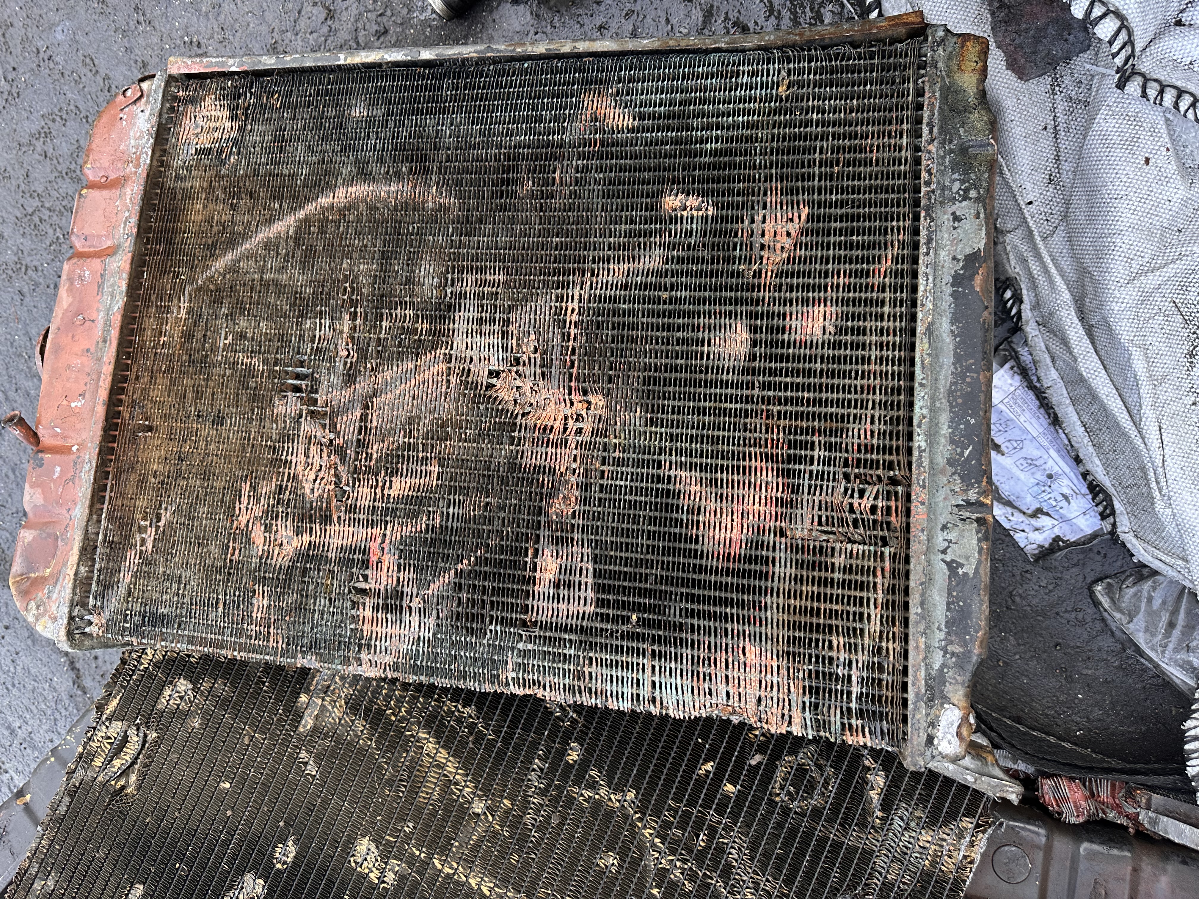 DEȘEU Radiator Alamă